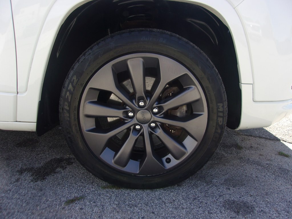 2019 Jeep Cherokee Image 36