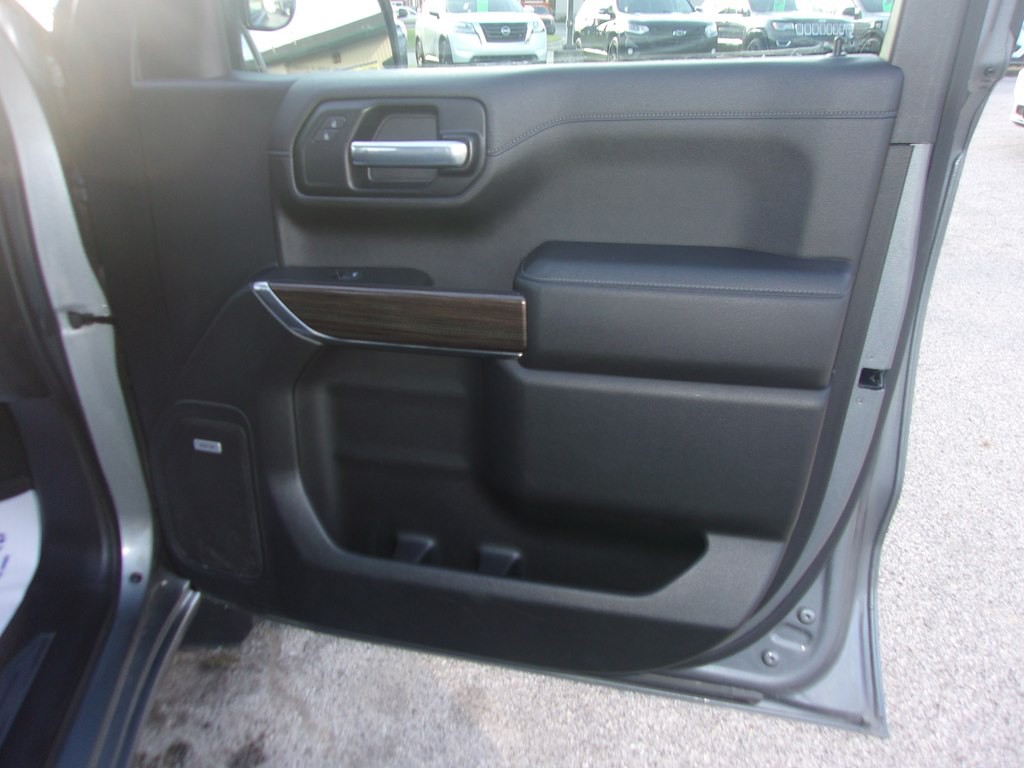 2021 Chevrolet Silverado 1500 Image 17