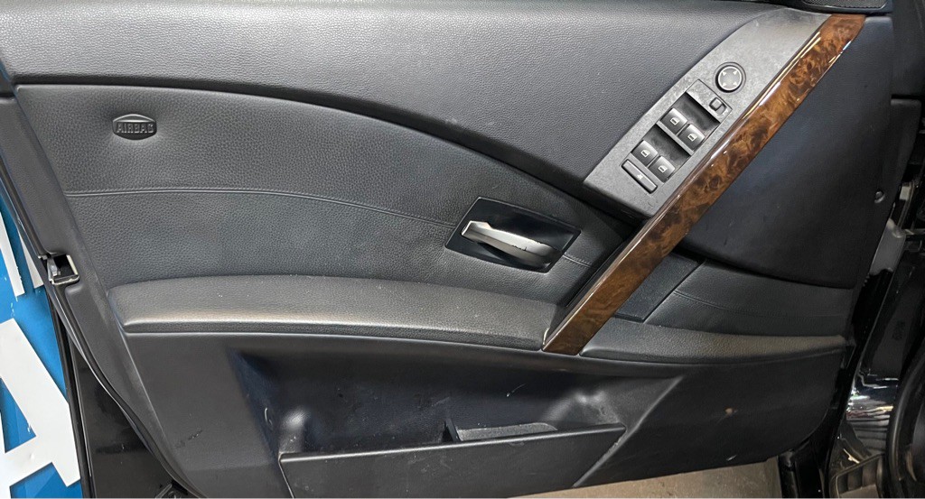 2004 BMW 5 Series Image 8