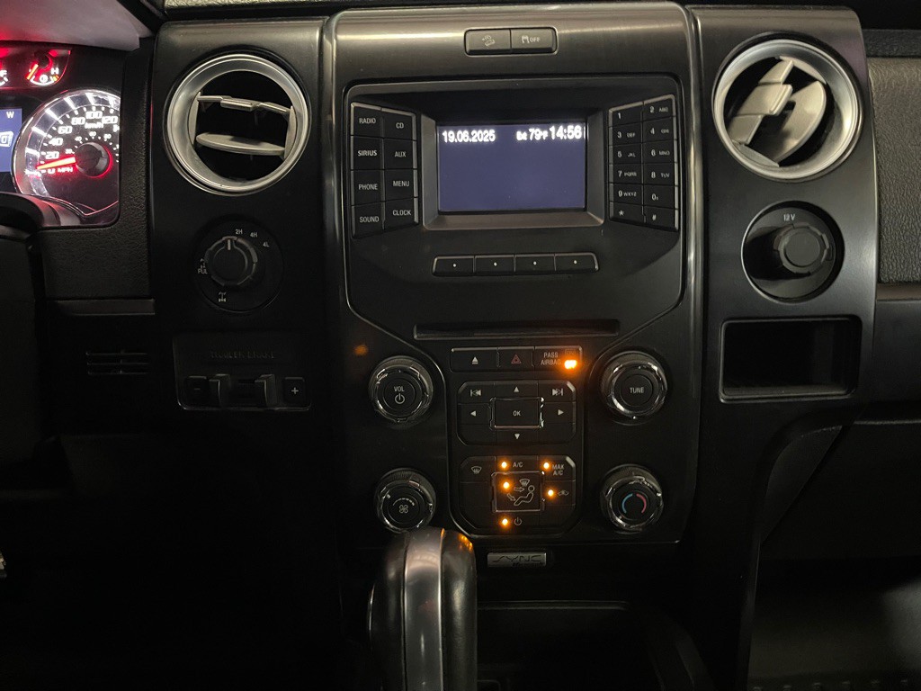 2013 Ford F-150 Image 12