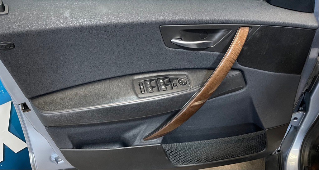 2006 BMW X3 Image 9