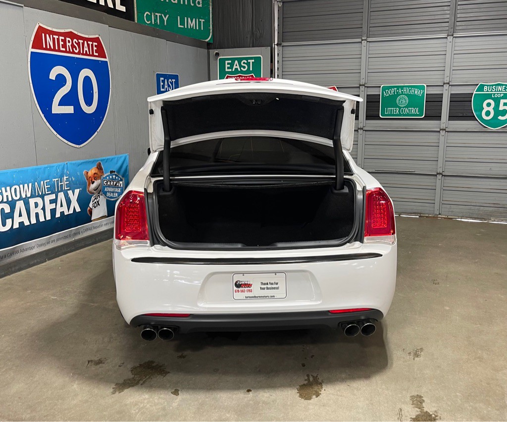 2019 Chrysler 300 Image 7