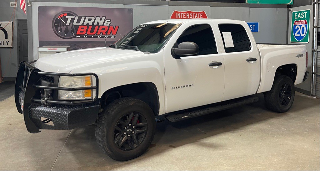 2011 Chevrolet Silverado 1500 Image 3