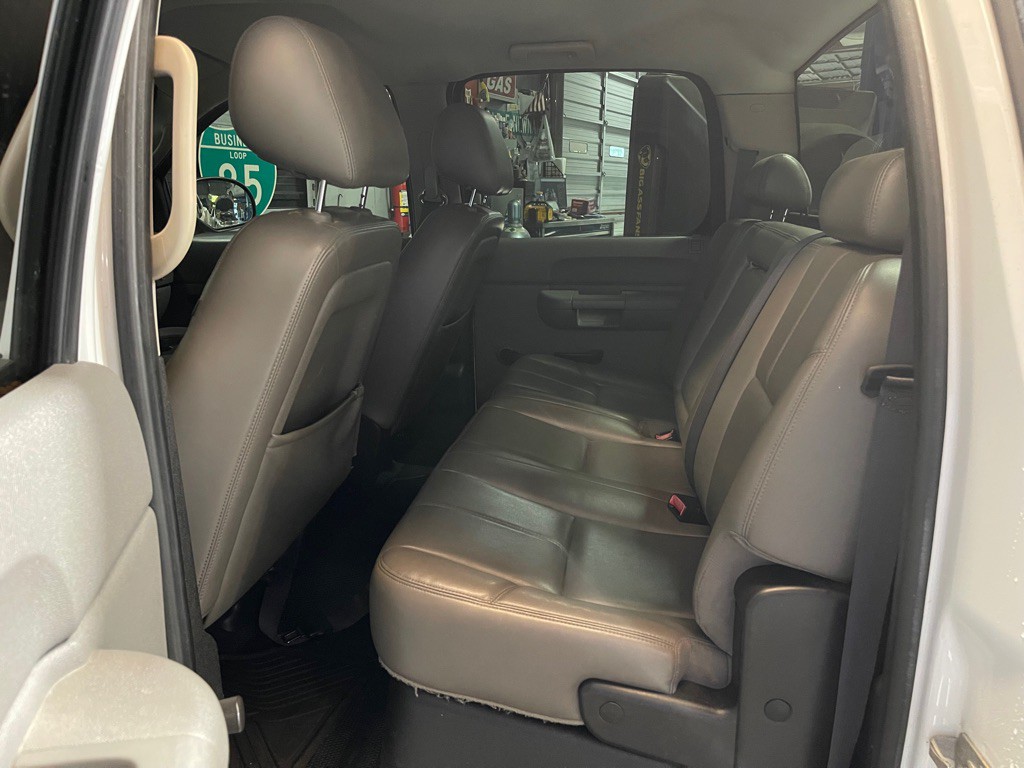 2011 Chevrolet Silverado 1500 Image 17