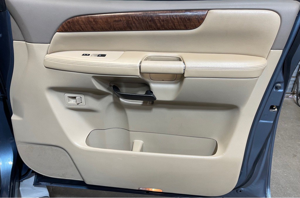 2012 Nissan Armada Image 16
