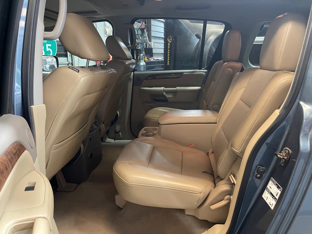2012 Nissan Armada Image 18
