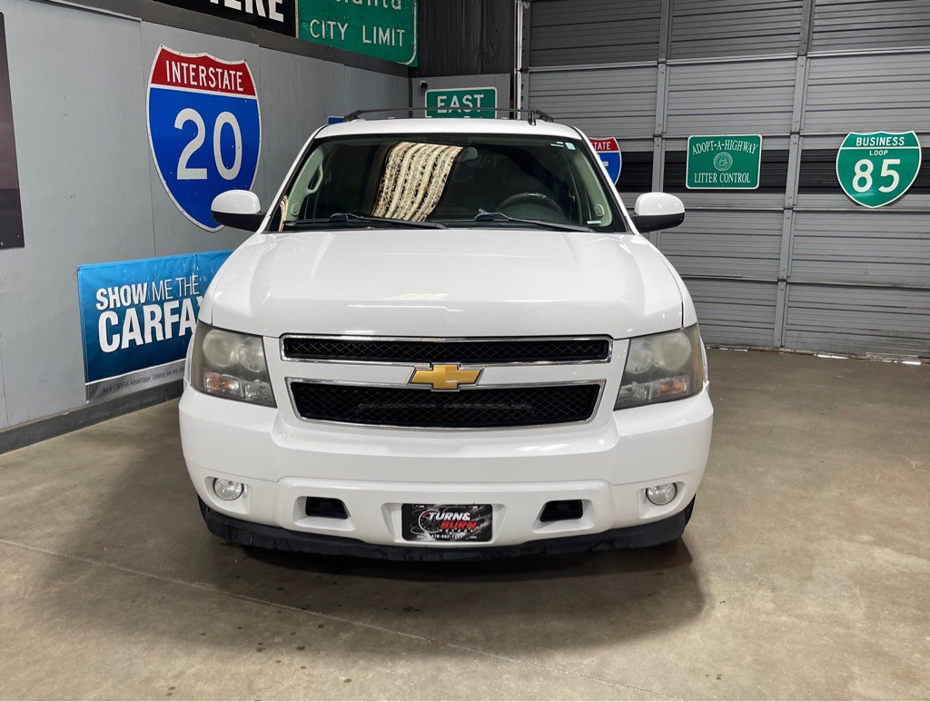 2012 Chevrolet Tahoe Image 2
