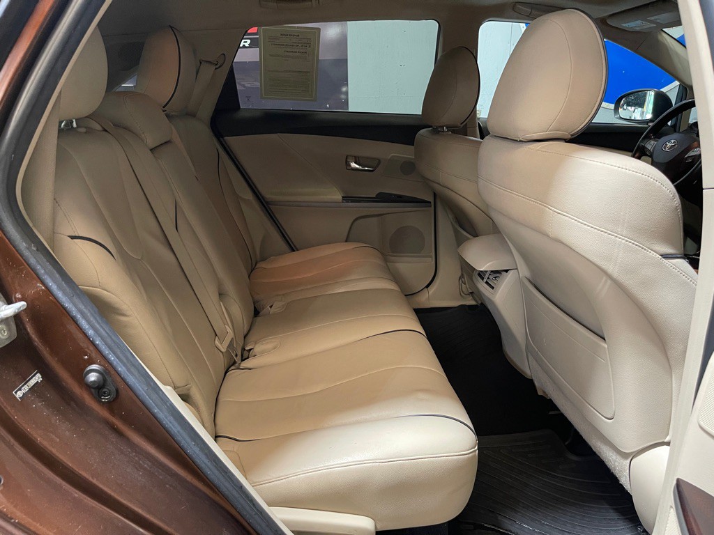 2011 Toyota Venza Image 19