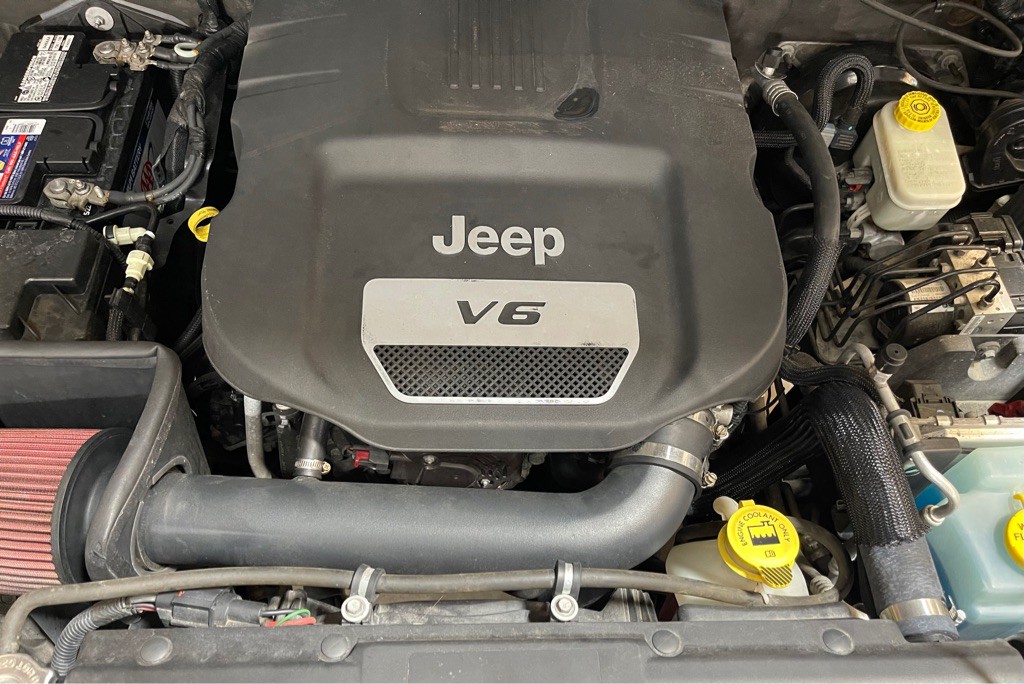 2014 Jeep Wrangler Image 8