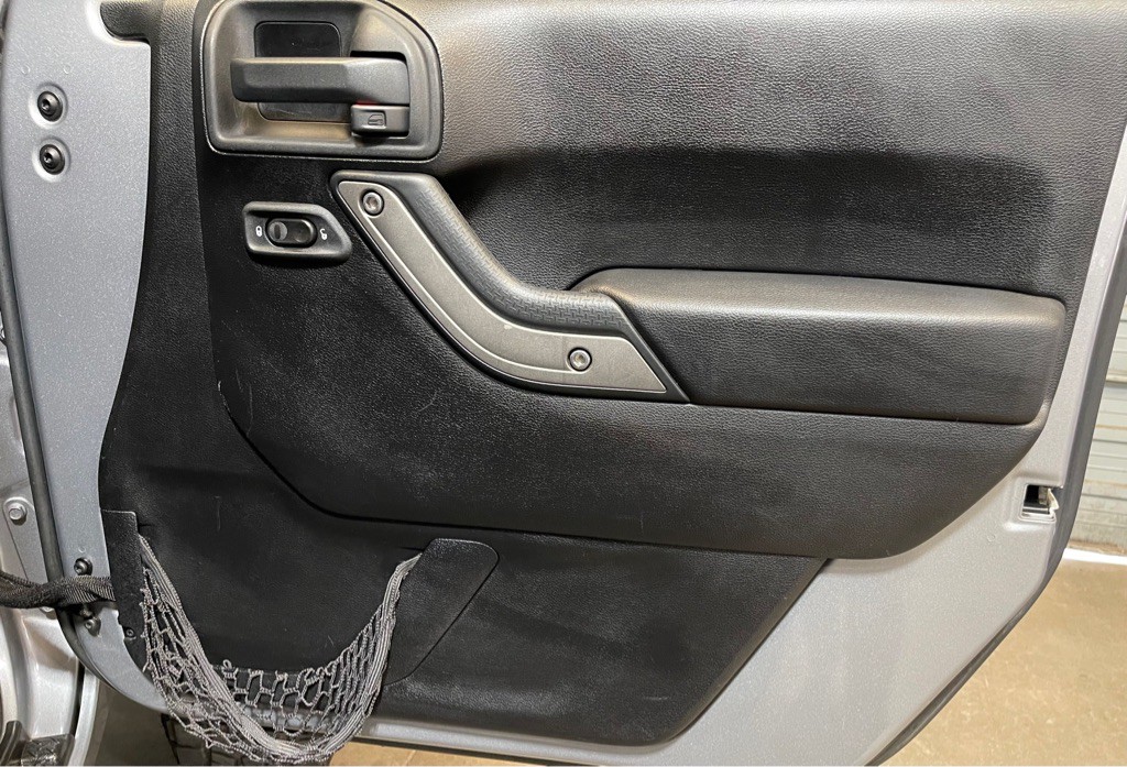 2014 Jeep Wrangler Image 16