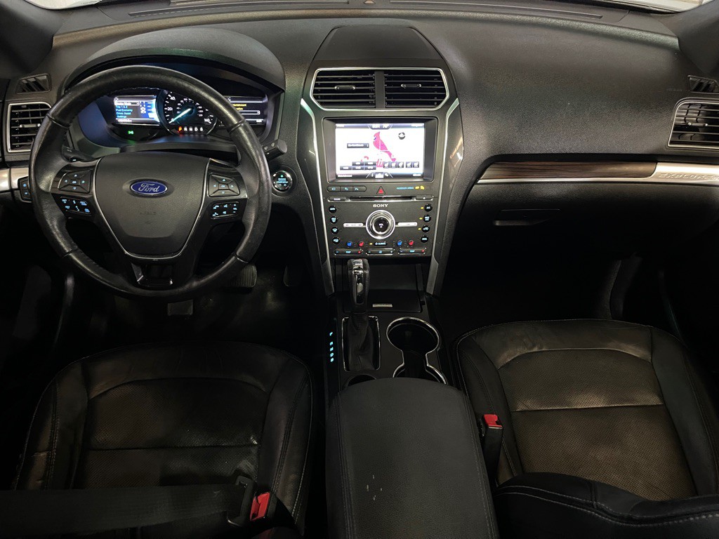 2016 Ford Explorer Image 15