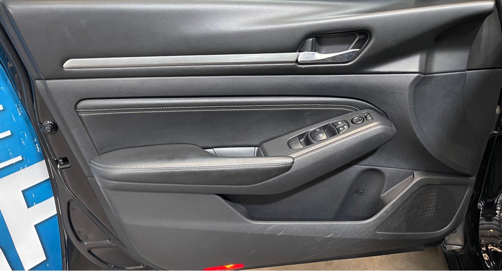 2019 Nissan Altima Image 9