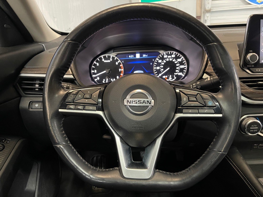 2019 Nissan Altima Image 12