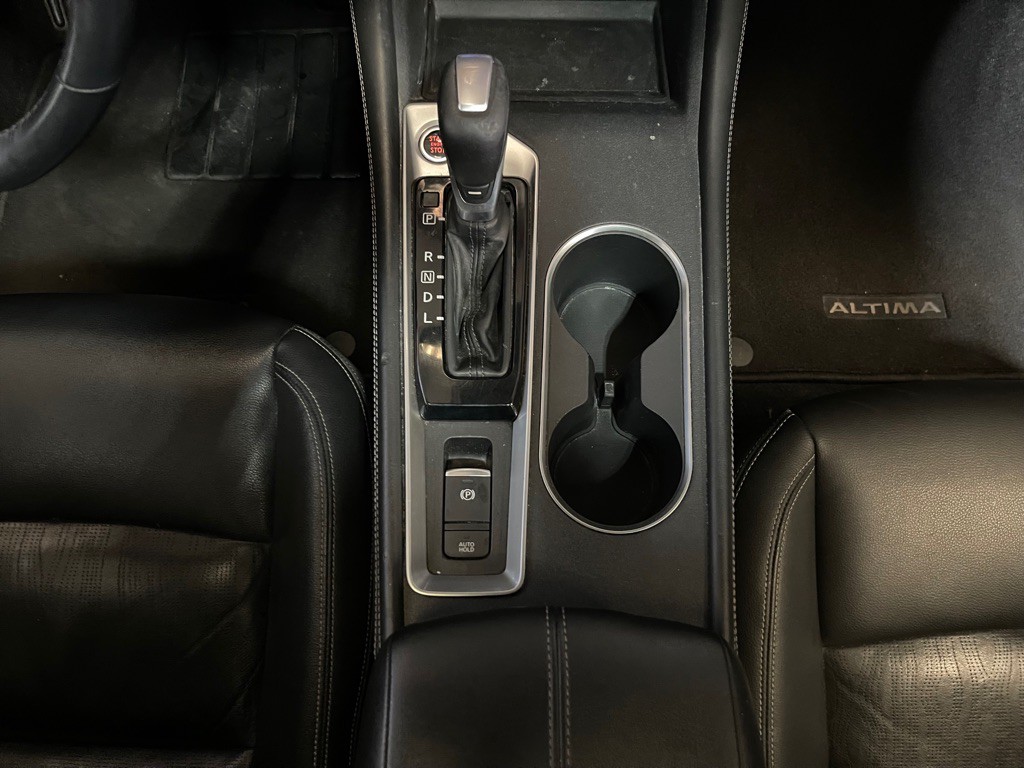 2019 Nissan Altima Image 14