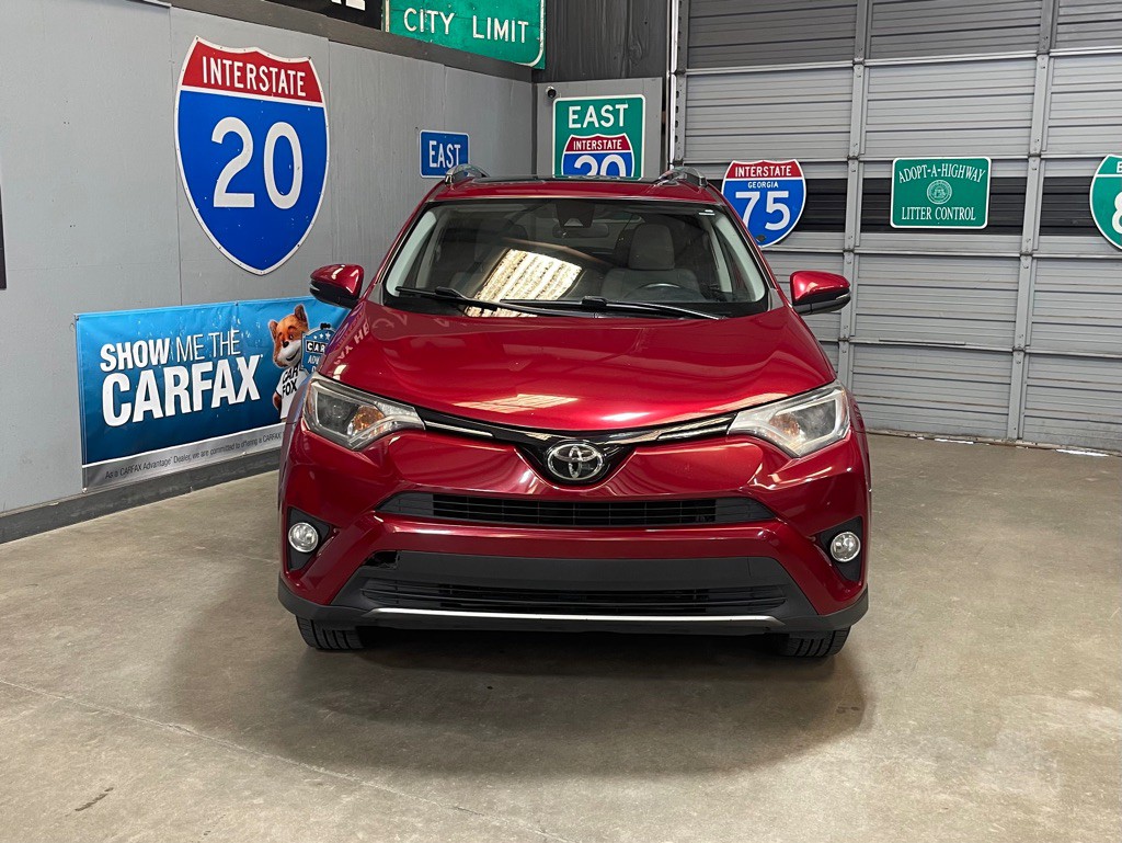 2018 Toyota Rav4 Image 2