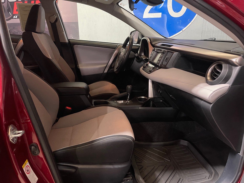 2018 Toyota Rav4 Image 16