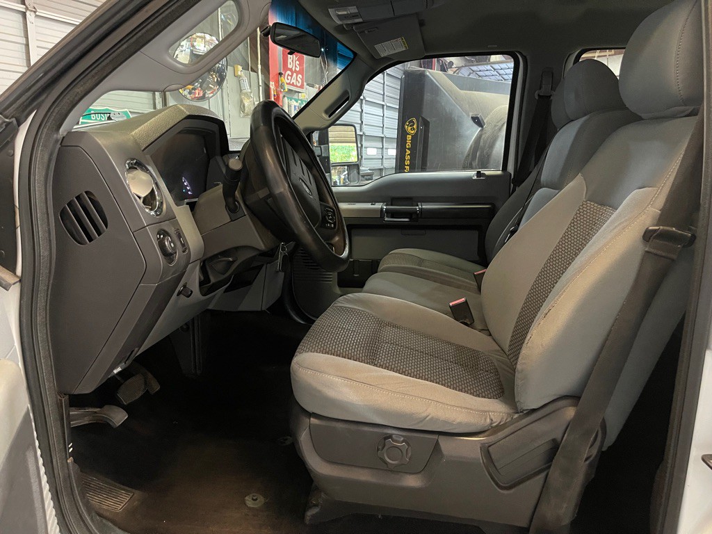 2014 Ford F-250 Image 9