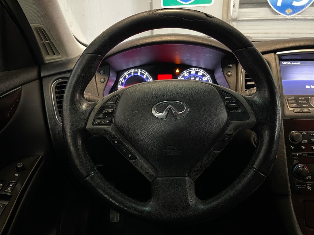 2010 INFINITI EX35 Image 12