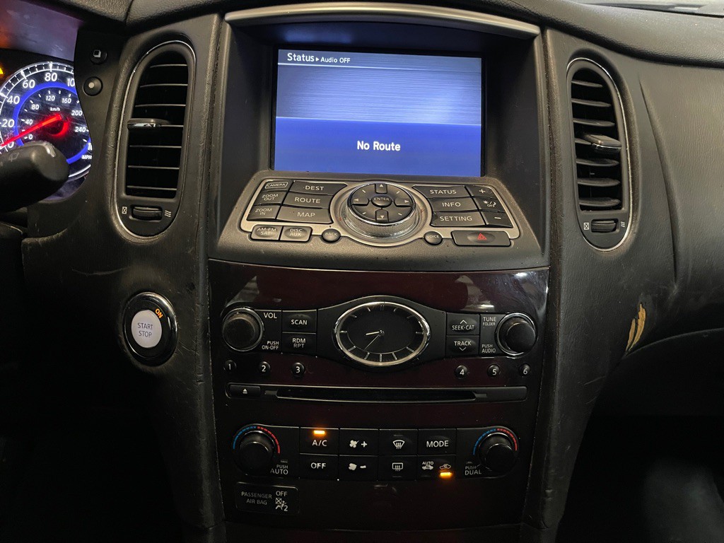 2010 INFINITI EX35 Image 13