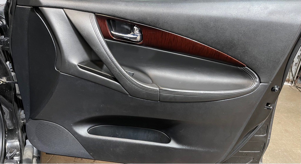2010 INFINITI EX35 Image 16