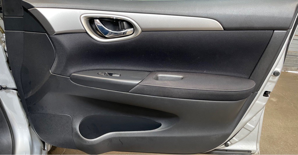 2014 Nissan Sentra Image 16