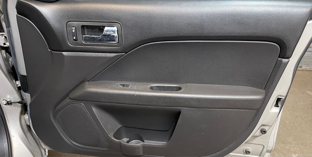 2008 Mercury Milan Image 16
