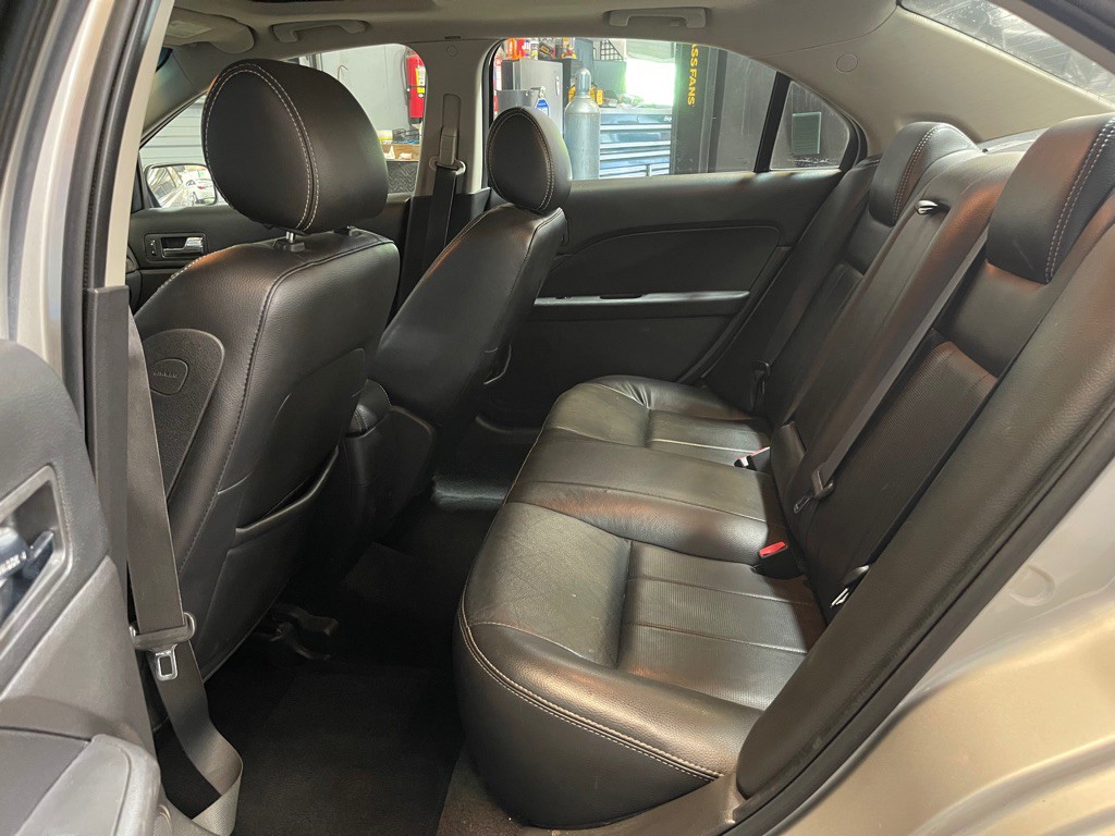 2008 Mercury Milan Image 18