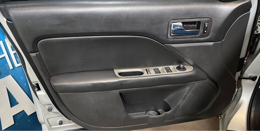 2012 Ford Fusion Image 9
