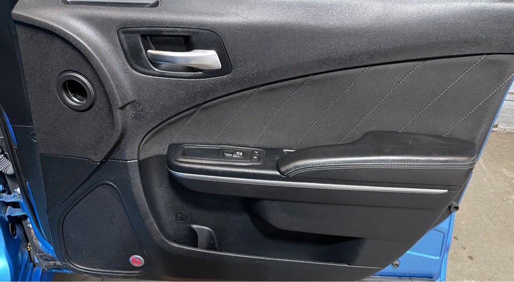 2016 Dodge Charger Image 16