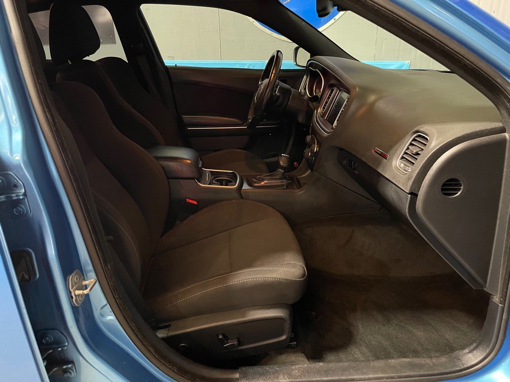 2016 Dodge Charger Image 17