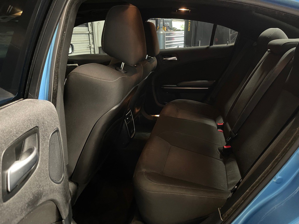 2016 Dodge Charger Image 18