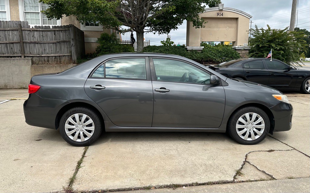 2012 Toyota Corolla Image 4