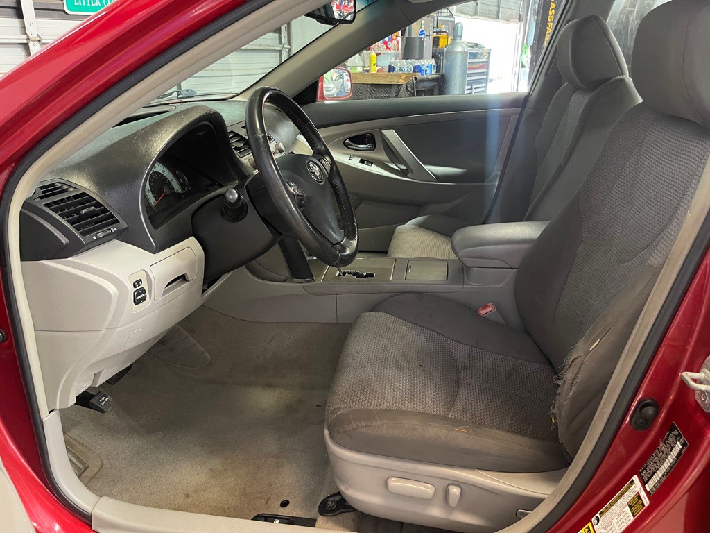 2009 Toyota Camry Image 10