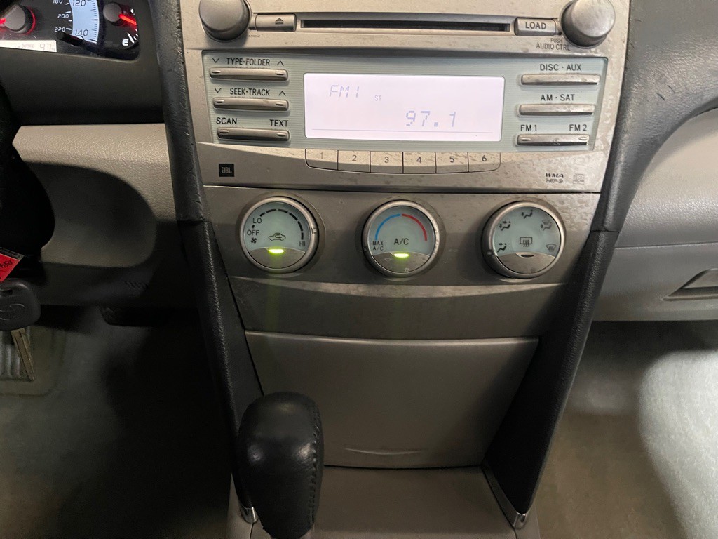 2009 Toyota Camry Image 13