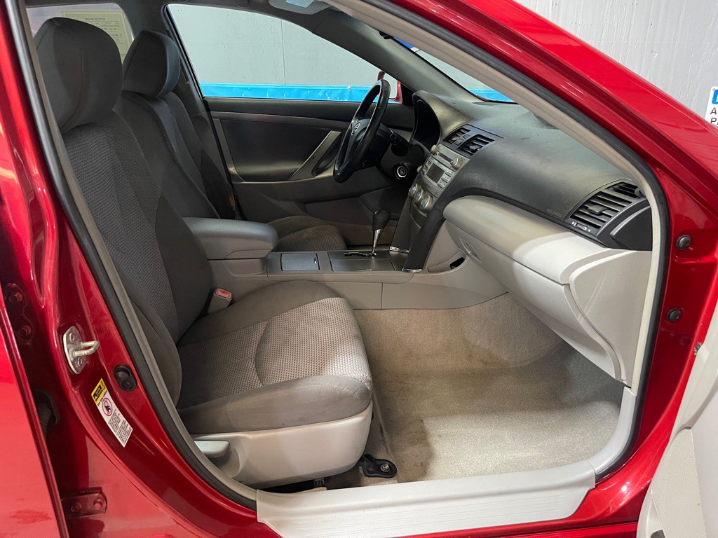 2009 Toyota Camry Image 17