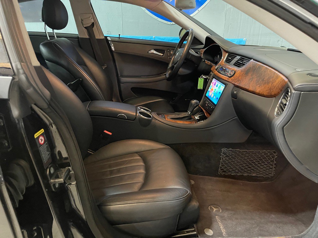 2006 Mercedes-Benz CLS-Class Image 17