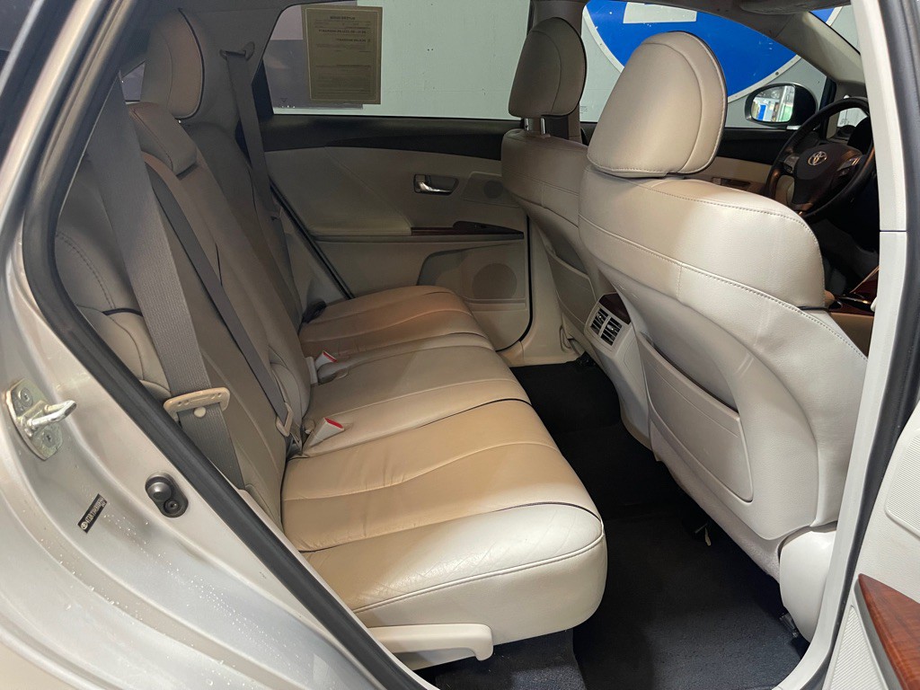 2009 Toyota Venza Image 19
