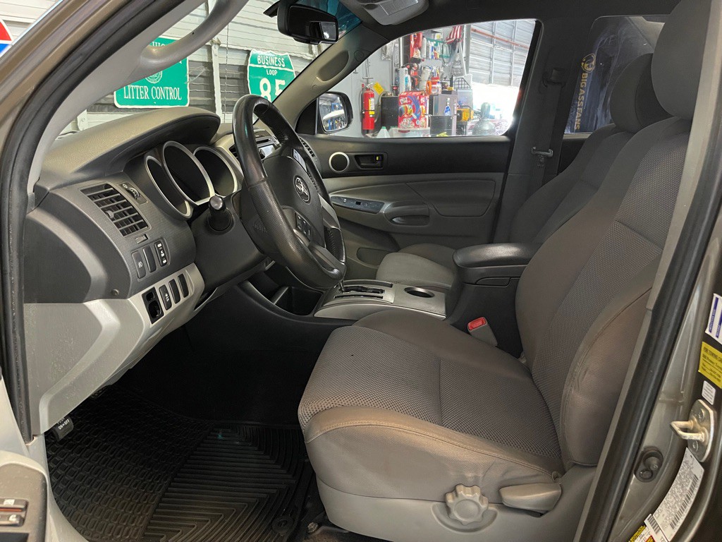 2013 Toyota Tacoma Image 9
