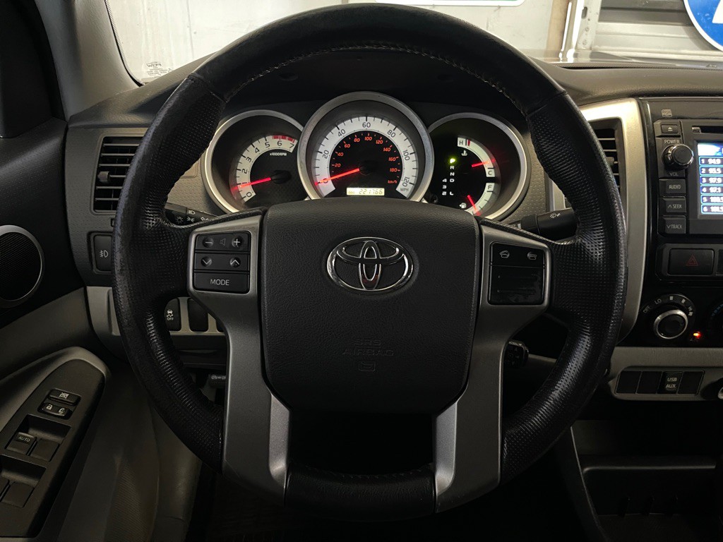 2013 Toyota Tacoma Image 11