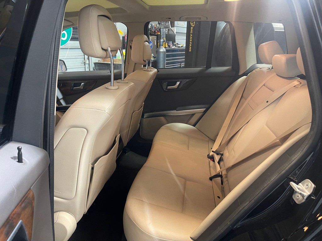 2013 Mercedes-Benz GLK-Class Image 18