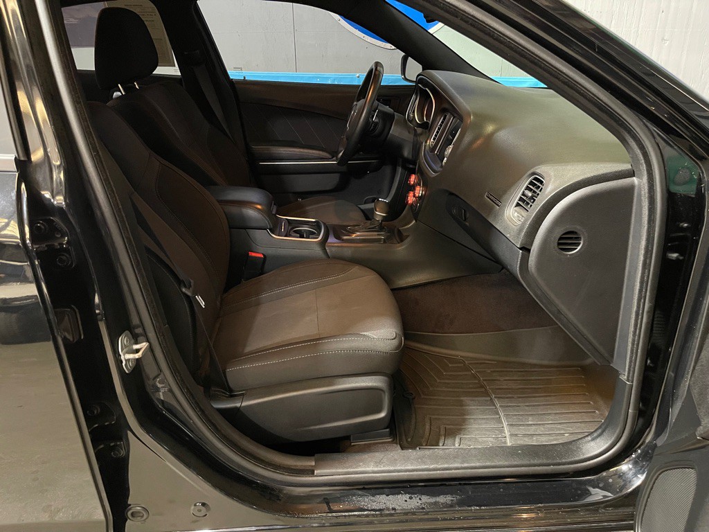 2016 Dodge Charger Image 17