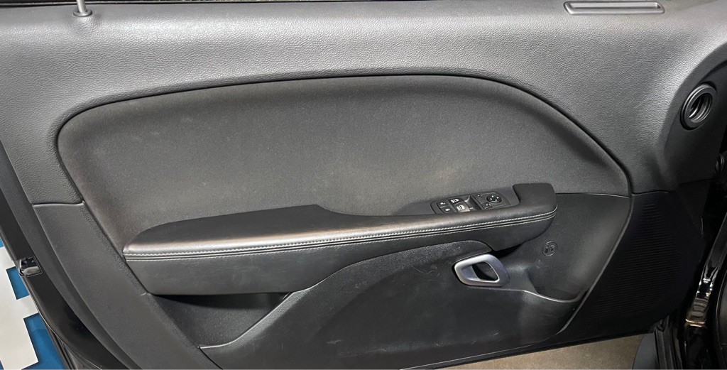 2019 Dodge Challenger Image 9