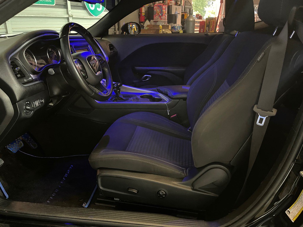 2019 Dodge Challenger Image 10