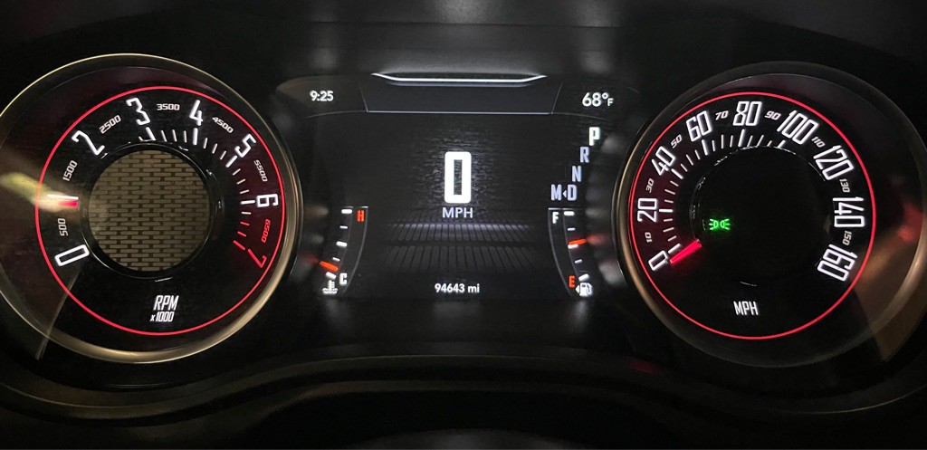 2019 Dodge Challenger Image 11