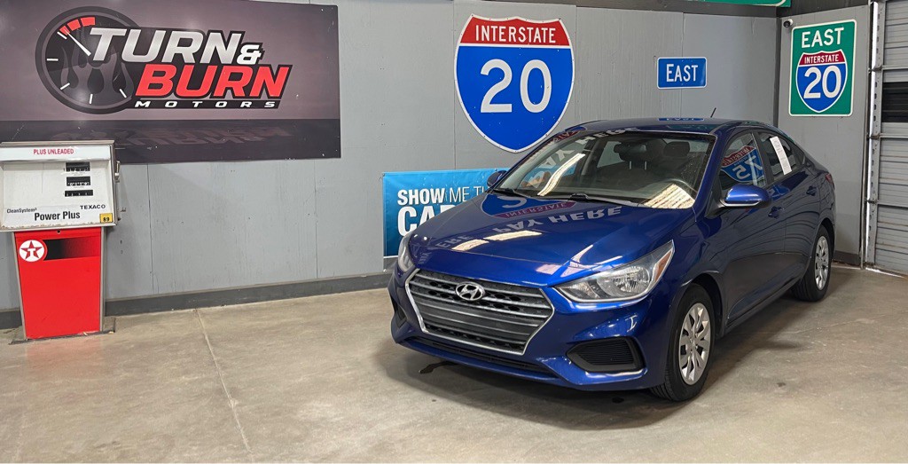 2018 Hyundai Accent Image 1