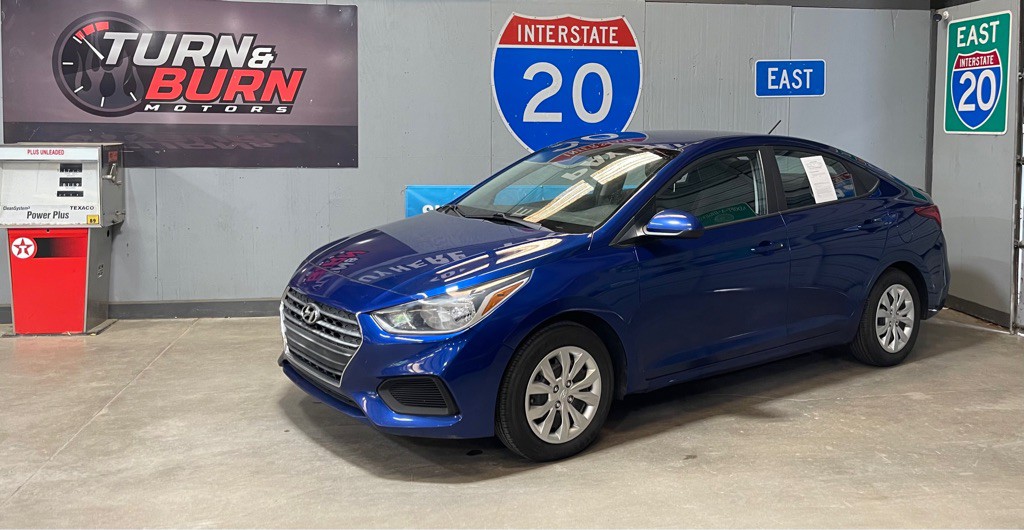 2018 Hyundai Accent Image 3