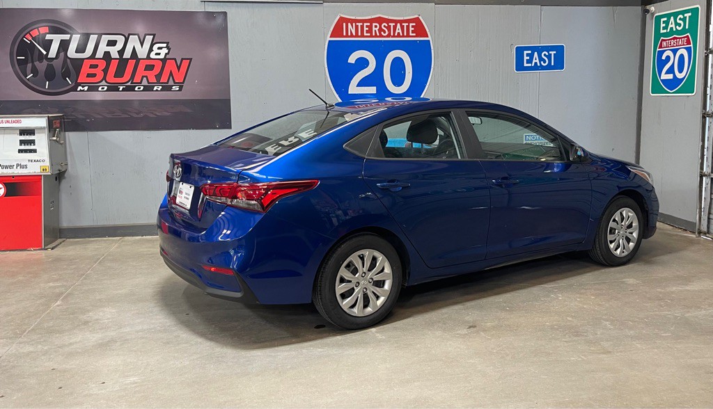 2018 Hyundai Accent Image 5