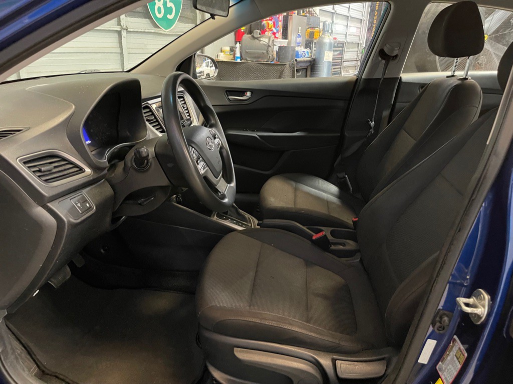 2018 Hyundai Accent Image 10