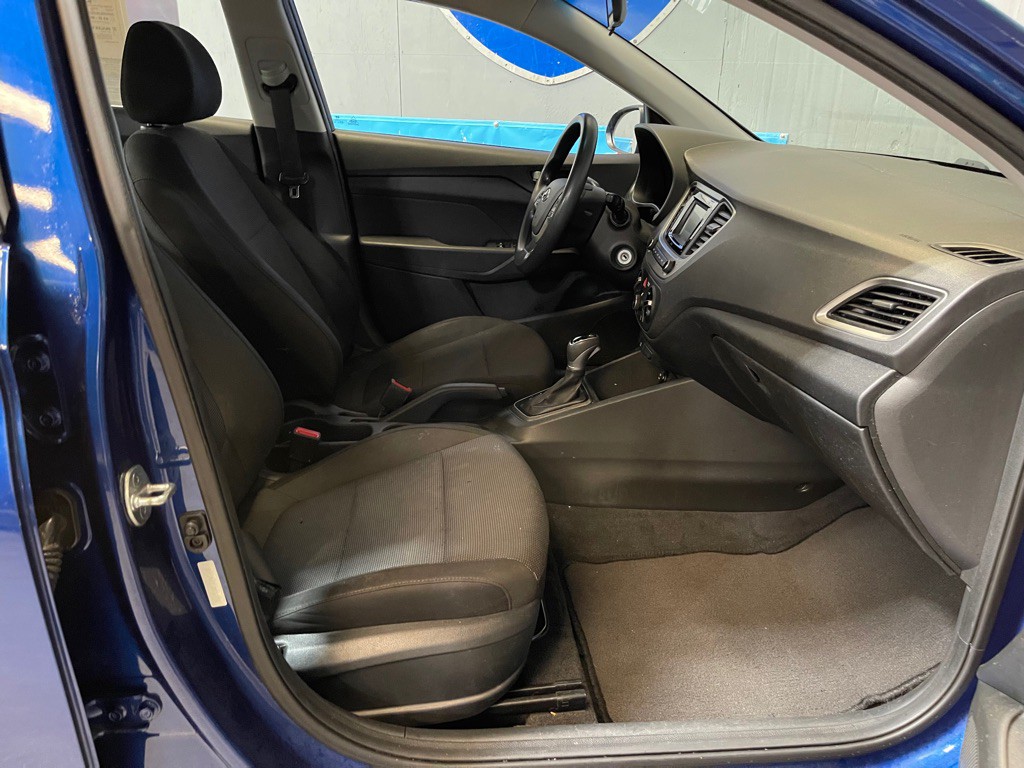 2018 Hyundai Accent Image 17