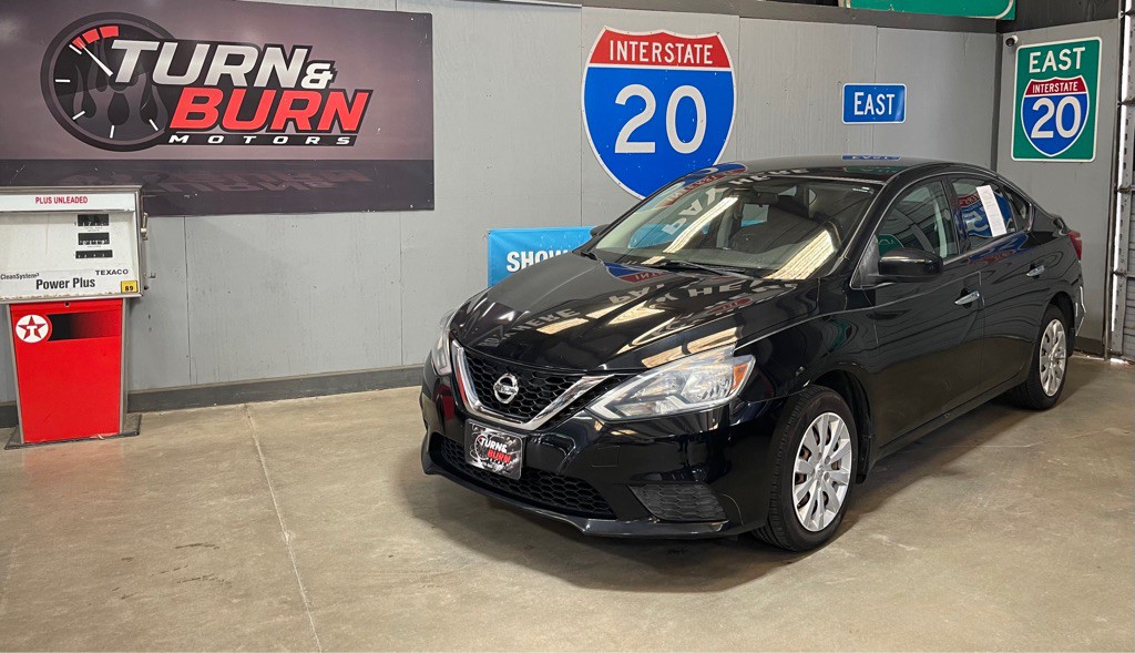 2017 Nissan Sentra Image 1